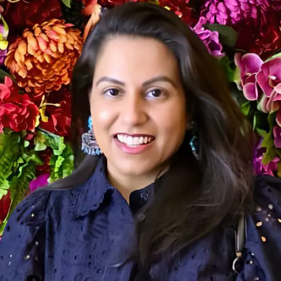 Dr Supriya